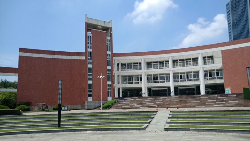 电子元器件回收：注意事项与环保之道**